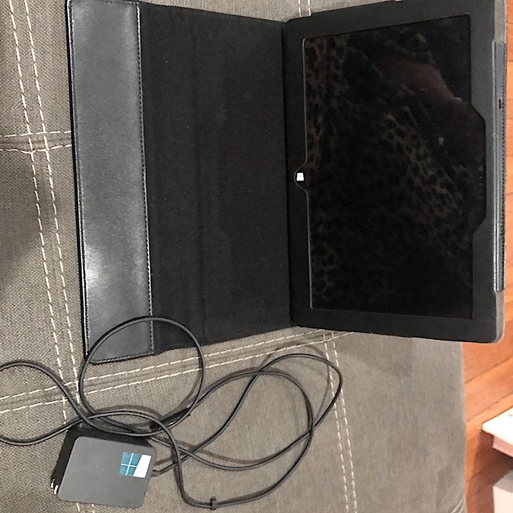 Microsoft Surface 32GB *GREAT CONDITION*